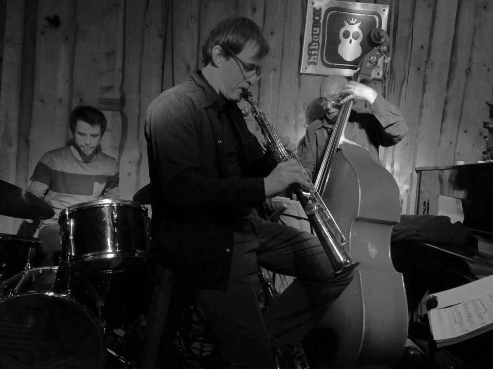 Roots Trio